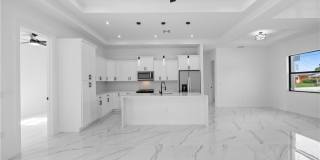 719 Fullerton Avenue S Gallery 12