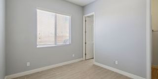 4 Bedroom + Den Single Family in Peoria Gallery 13