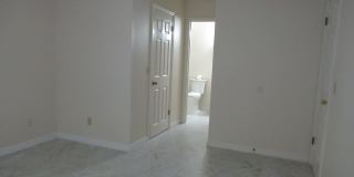 2br/2ba Duplex with Lakeview Gallery 24