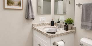 Carlsbad Coast Apts Gallery 10
