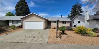 8023 Washington Ave, Sebastopol ~ Beautifully Renovated 4BD/2BA Near Downtown Sebastopol Gallery 1