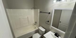$1195- 3 room 2 bath - Single Family Home locate in the South Central Neighborhood Gallery 12