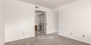 810 W 2nd St Gallery 20