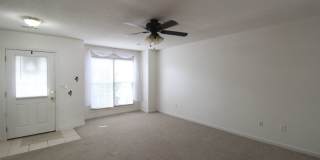 Liberty Square Townhome with Fenced Yard! Gallery 5