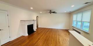 1 Roosevelt St Gallery 1