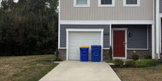 3 Bedroom 2.5 Bath Townhouse Locust Run Northeastern SD Gallery 1