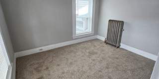 260 Laurel St Gallery 12