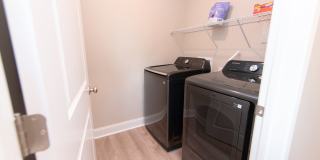 1517 Stamps St Gallery 1