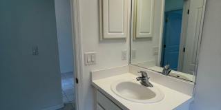 JUST LEASED- Annual unfurnished 3/2  house in Sarasota Gallery 31