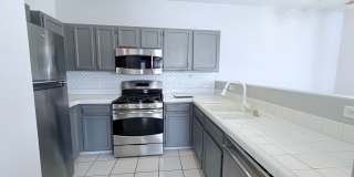 Charming 2 bedroom single story townhome Gallery 6