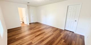 COMING SOON: 3 Bedroom/2 Bath Home located at 1020 E Seventh St. Greenfield, IN Gallery 12