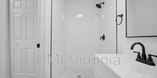 307 North 4th Street Gallery 10