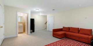 17 Skymark Court Gallery 25