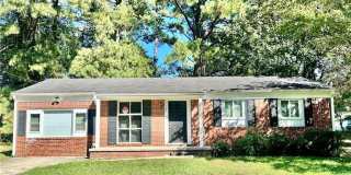 1223 Pineglen Drive Gallery 1