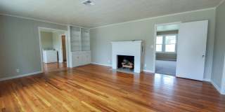3 Bed 1 Bath Home in Shawnee Gallery 1
