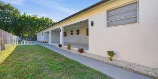 2440 Hayes St Gallery 1