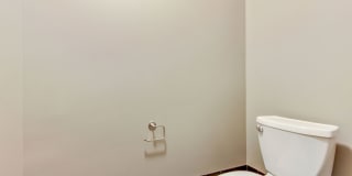 HISTORICAL BUILDING! EASTERN COLUMBIA STUDIO W/ 1 BATH Gallery 10