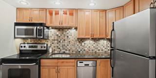 Beautiful One Bedroom in the Heart of Foggy Bottom| Water and Gas Included! Gallery 3