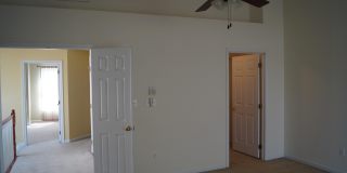 25575 AMERICA Square Gallery 67