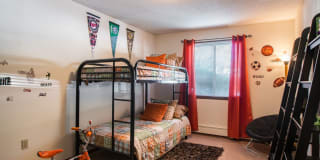 The Willows Gallery 9