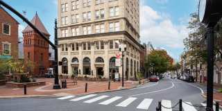 202 Queen Gallery 43