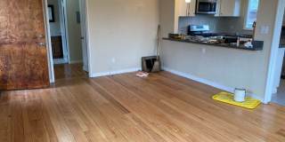 Epic REA-Great 1 BR/1 BA Unit in a S/S Duplex Gallery 9
