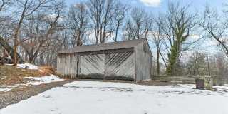 1050 PIKE SPRINGS RD #BARN Gallery 1