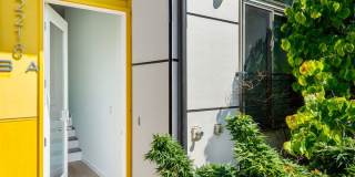 Eastlake Townhome with Rooftop Deck, Views & Dedicated Parking, 2 Bed + Office, 2 Bath Gallery 3