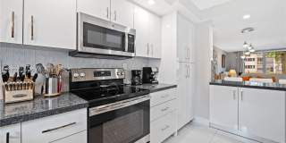 711 S Hollybrook Dr Gallery 7