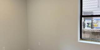 37 6Th St Gallery 18