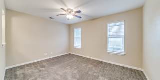 Oaks at Medical Center Gallery 21