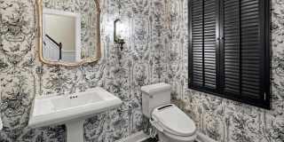 12 WINDERMERE WAY Gallery 20