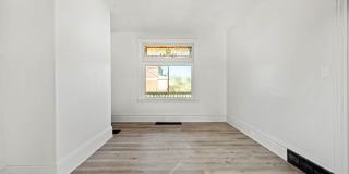 Stunning 3 bedroom home in Carrick available August 1! Gallery 9