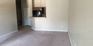 701 Sladecek Drive - B Gallery 4