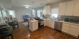 Very nice 3 bed 2 bath in Somerville... Don't miss out! Very nice 3 bed 2 bath in Somerville... Don't miss out! Gallery 7