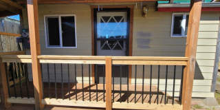 Small Home ADU in Myrtle Point Gallery 1