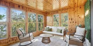 Luxury Lakefront House - Fully Furnished Gallery 29