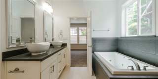 Beautiful 5 Bedroom Home in Bellingham! Gallery 10