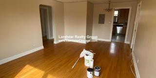7322 North Ridge Blvd. Gallery 6