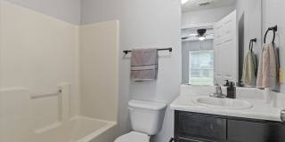 2114 Main St Gallery 15