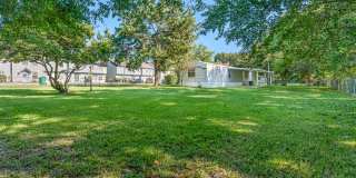 2 Bedroom on Spacious Lot! Gallery 1