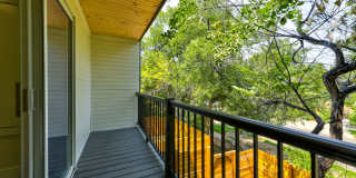 616 Marine St. Gallery 78