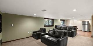 43054 Oxford Court Gallery 13