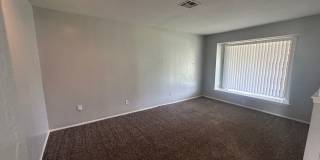 3 Bed 1.5 Bath Gallery 13