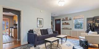 903 JACKSON Avenue Gallery 4