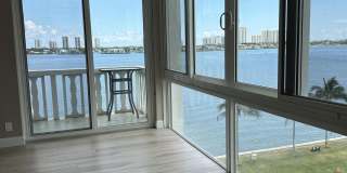 301 Lake Shore Drive Gallery 4