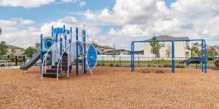 Modern 3BR/2.5BA Townhome with Pool Access & Deposit-Free Living! Gallery 29