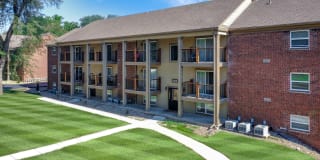 London Towers Gallery 25