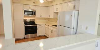 Annual Unfurnished 2nd Floor Condo at Summer Green Capri Isles with a Garage! Gallery 24