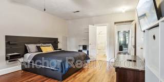 1839 Edgewood Avenue Gallery 17